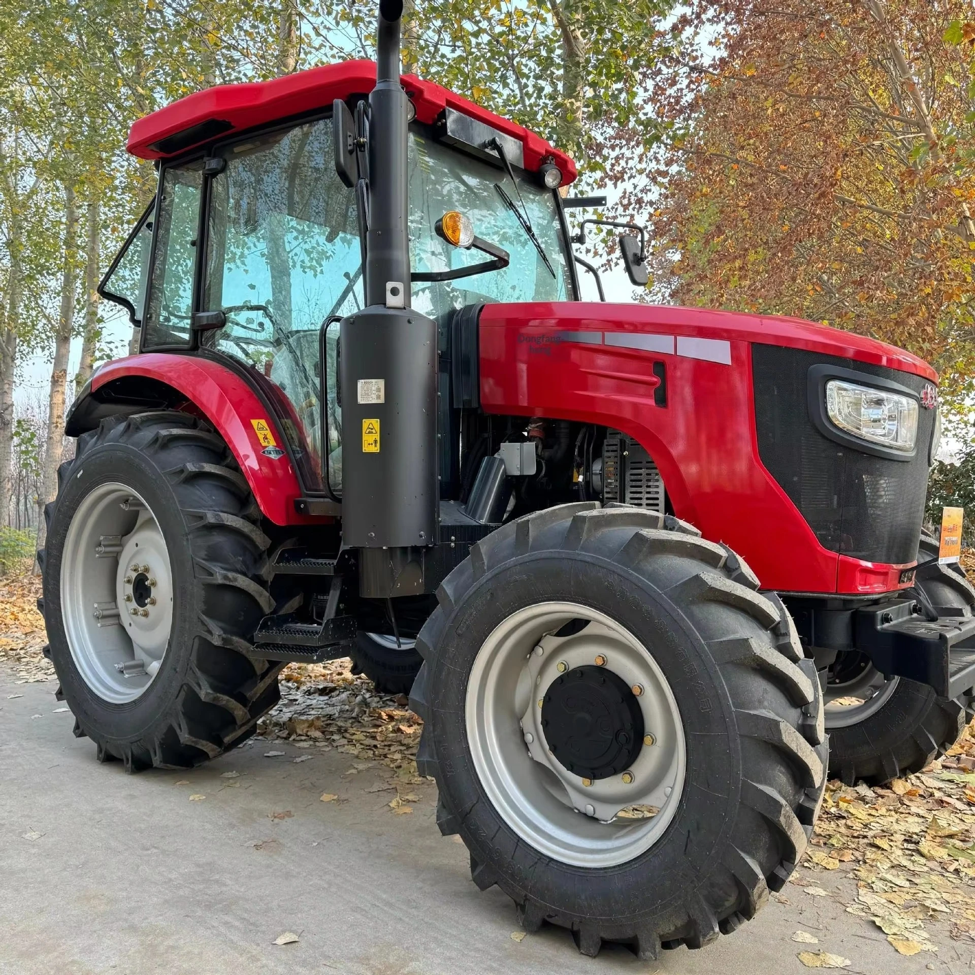 Farm Tractor 4WD High Horsepower 120 HP Rotary Tiller Trenching Ridge-forming Multifunctional Plow with Heated/Cooled Cab