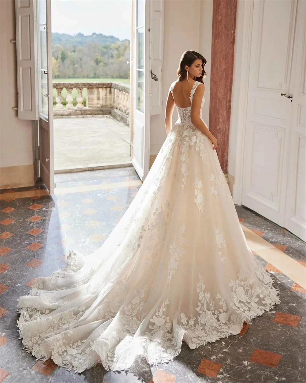 Customized Boho Spaghetti Strap Floor-Length Wedding Dresses Elegant Sleeveless Lace Long Small Chapel Train Applique Ball Gown