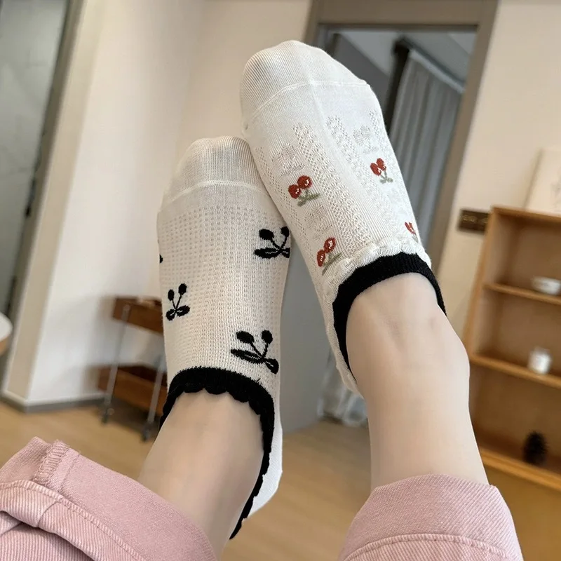 Summer Shallow Mouth Women's Socks Invisible Boat Socks Cute Sweat Wicking Mesh Socks