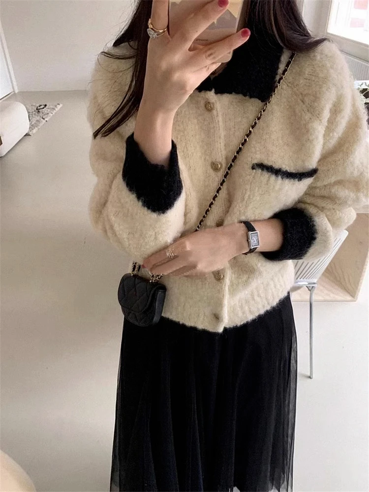 Celebrity Lady Elegant Color Contrast Short Sweater Turn Down Collar Cardigan Women New Fall Fashion Long Sleeve Knit Coat Top