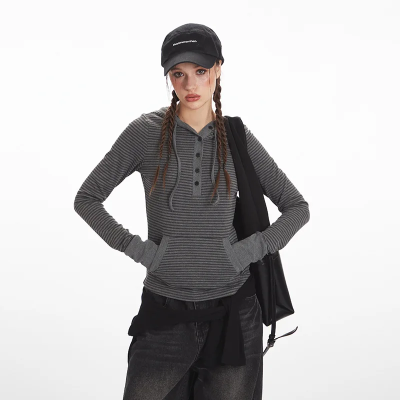 

Полосатая приталенная футболка с капюшоном и длинными рукавами для женщин, весна и осень 2026, базовый слой в американском стиле, короткий топ