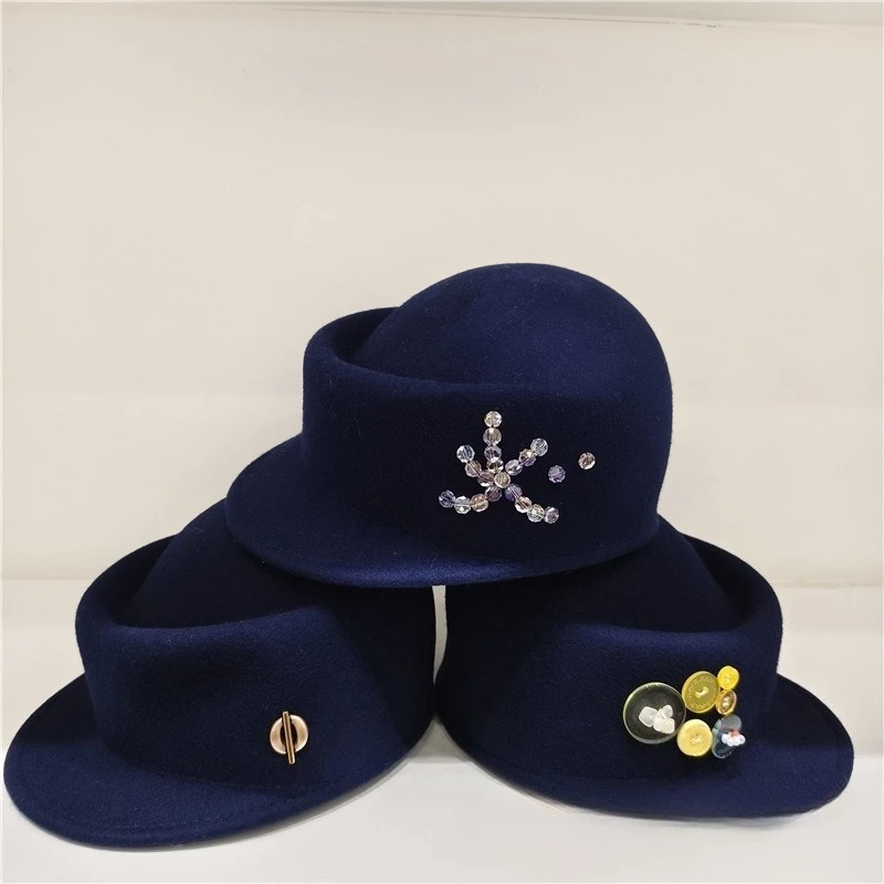 premium-navy-blue-wool-beret-caps-with-simple-texture-forward-style-british-retro-newsboy-cap-equestrian-hat