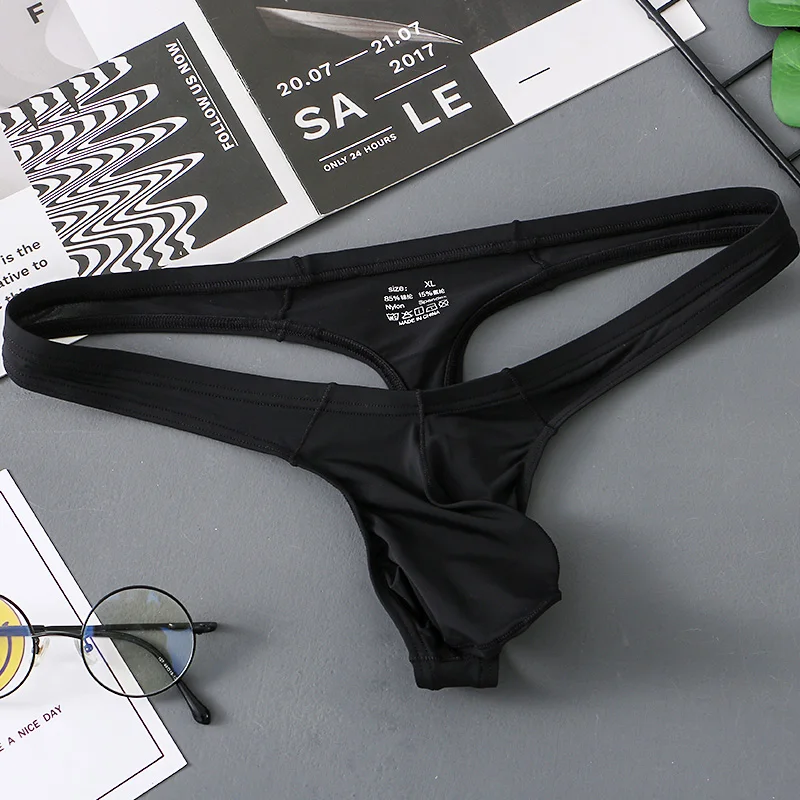 ملابس داخلية للرجال حقيبة كبيرة سراويل بيكيني على شكل أنف الفيل سراويل تحتية بلون واحد ملابس داخلية منخفضة الارتفاع من الحرير الجليدي