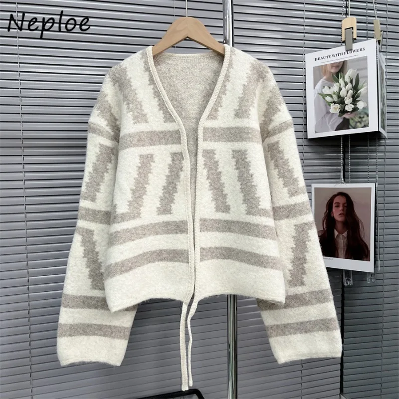 Neploe Color Blocking Vintage Stile Pigro Maglione Cappotti Femme 2024 Autunno Inverno di Nicchia Spessa Casual LooseV-Collo Cardigan Lavorato a Maglia