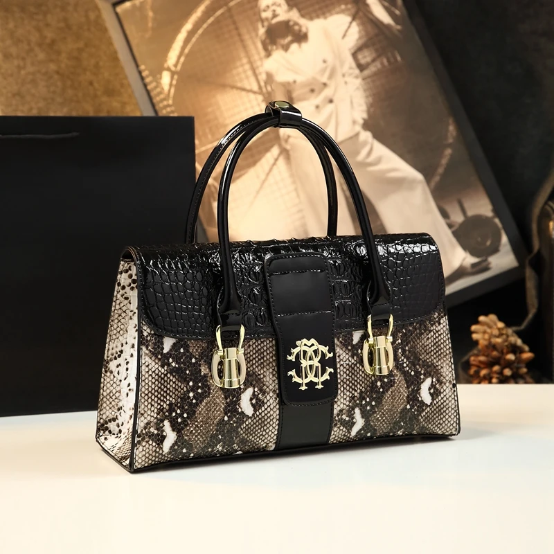 Snake Pattern 2024 New Fashionable Middle aged Mom\'s Bag Women\'s Bag Atmosphere High end Crossbody Handbag