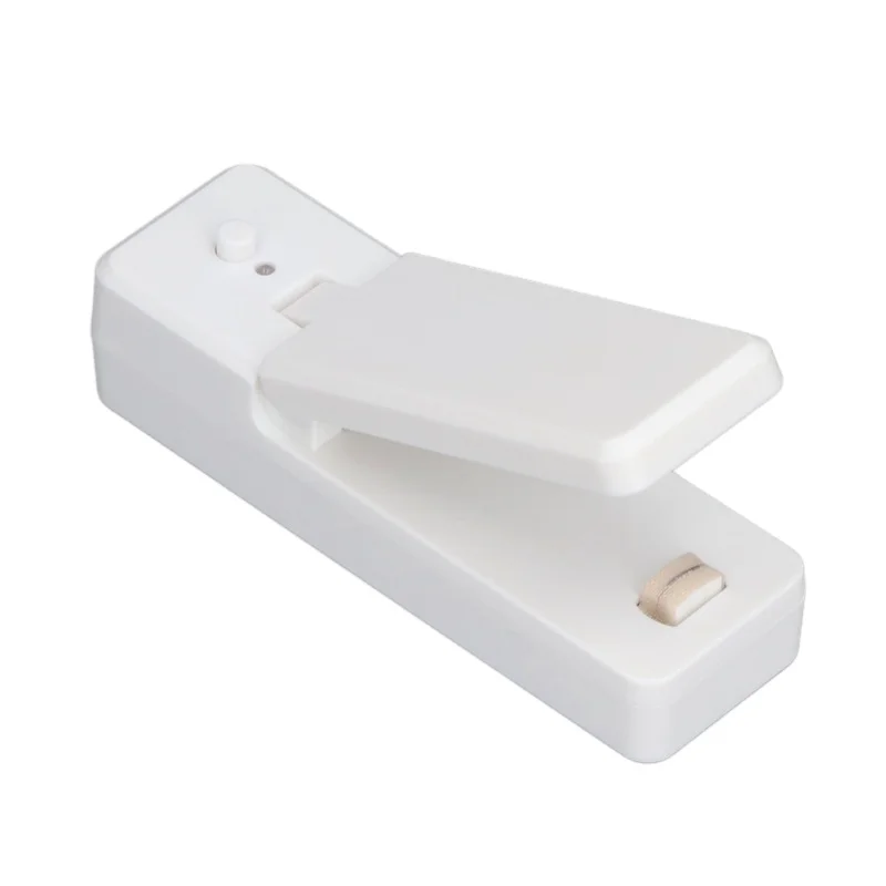 Portable Mini Bag Sealer With Magnet USB Charging Plastic Bag Sealing Machine For Home Kitchen Use White