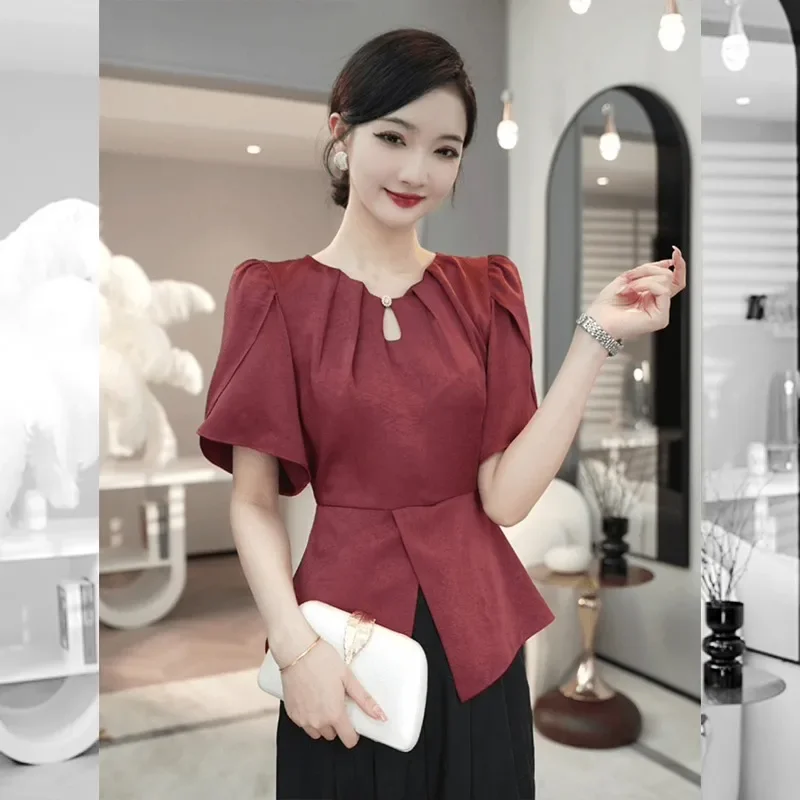 Dames bordeauxrode satijnen getailleerde blouse met korte mouwen Bubble mouw taille afslankende luxe elegante feestkantoor formele top