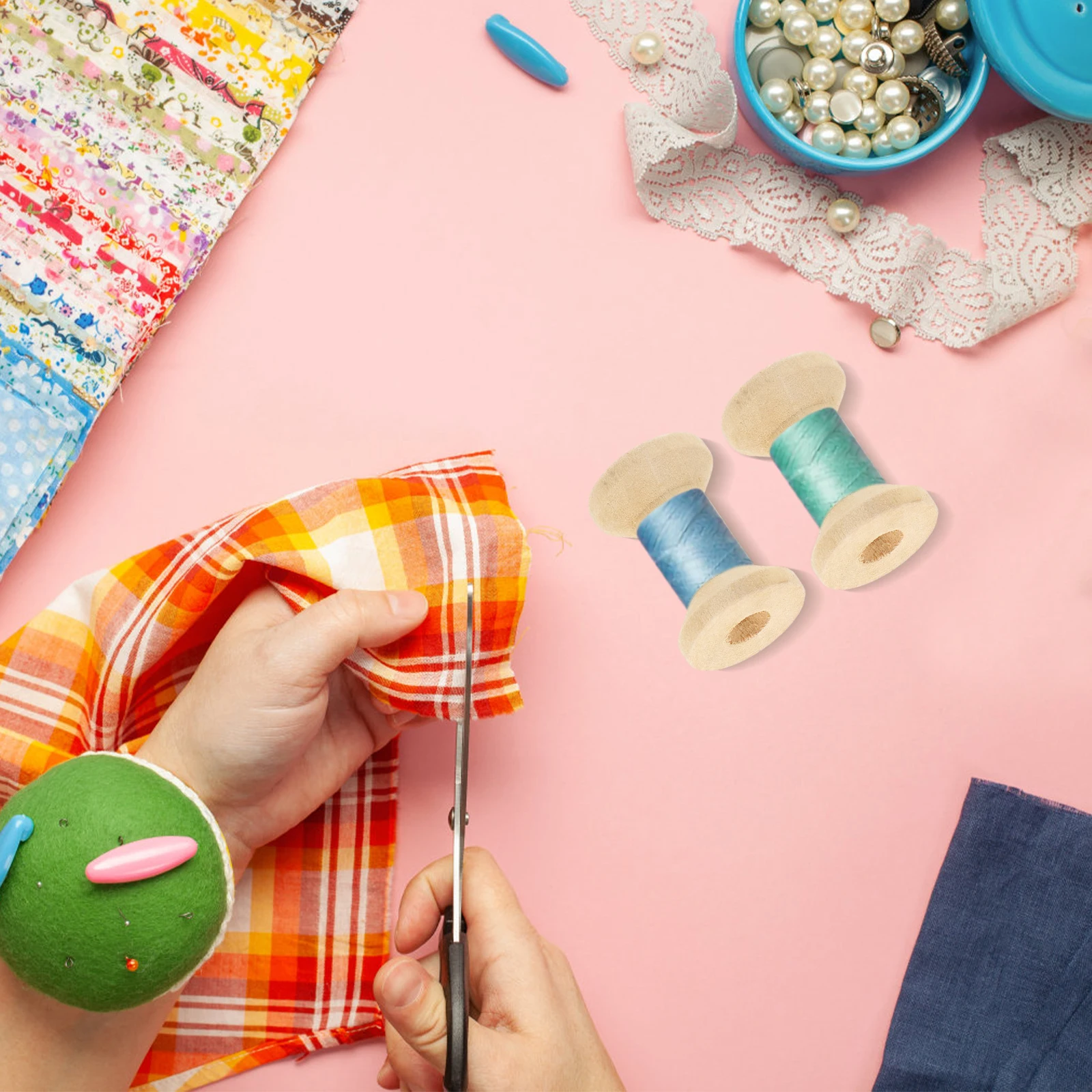 

100pcs Wooden Spools Thread Yarn Bobbins Empty Retro Crafts Sewing Accessories DIY Projects Sturdy Durable Elegant Design