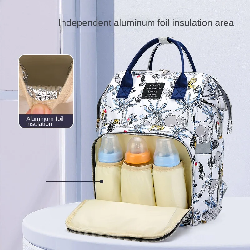 Fashionable and Spacious Diaper Bag for Chic Moms Multifunctional Baby Bag for Travel and Outings