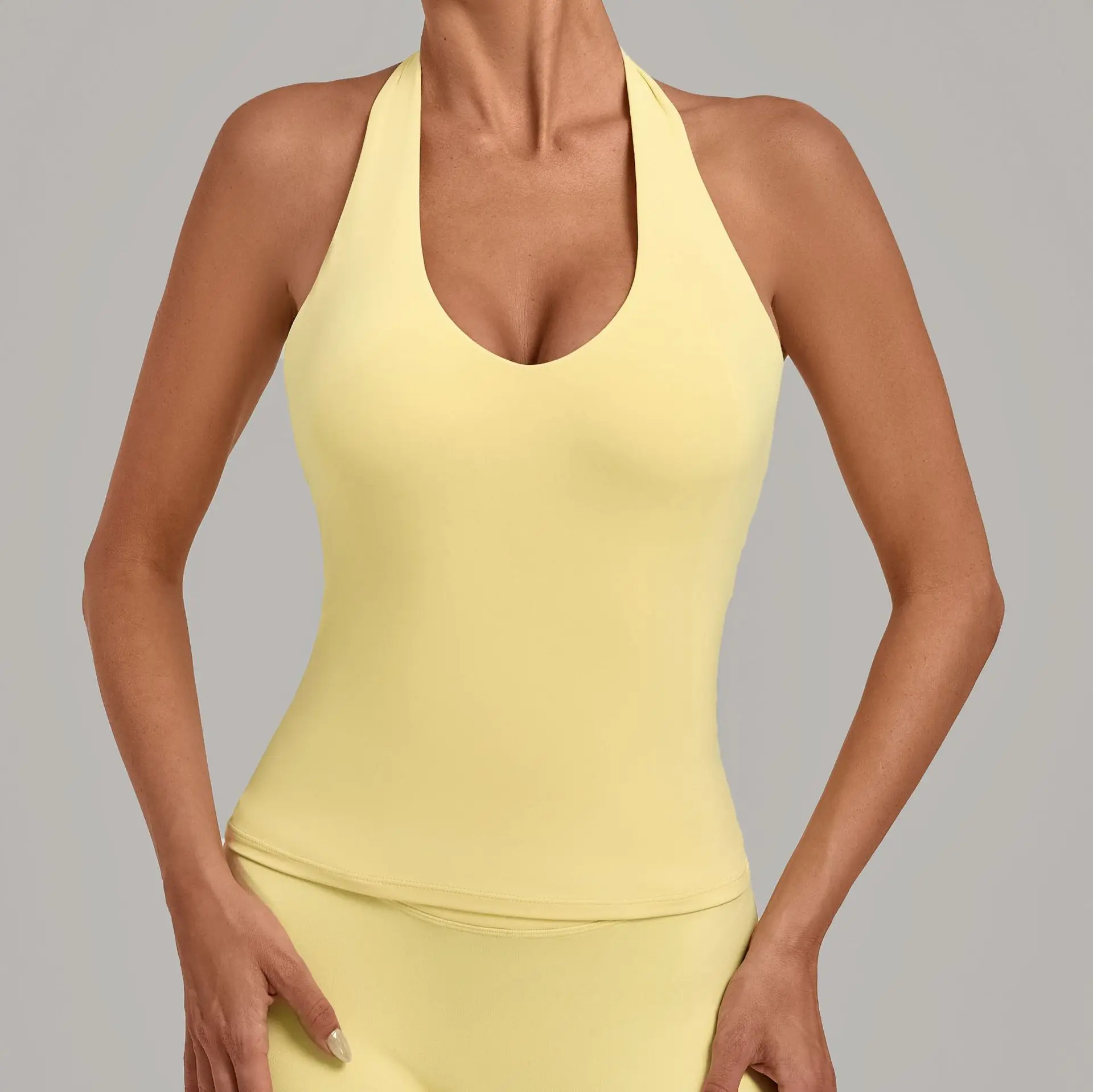 Women's Gym Workout Sports Vest Halter Neck Backless Sports Bras Breathable Quick-dry Outdoor Yoga Fitness Top with Chest Pad