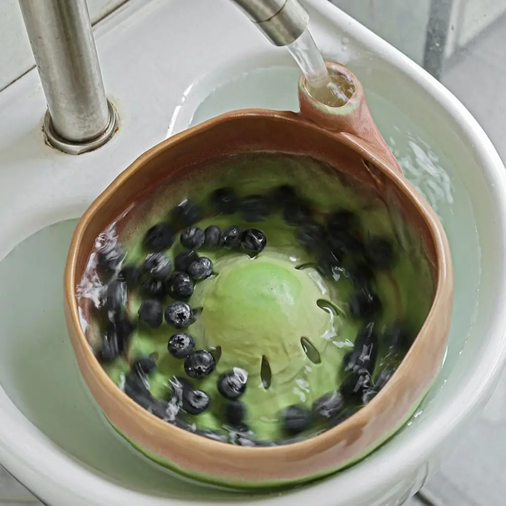 Self-Spinning Ceramic Berry Colander Bowl Easy-clean Drainage Hole Berry Washing Bowl Decorative Multifunctional