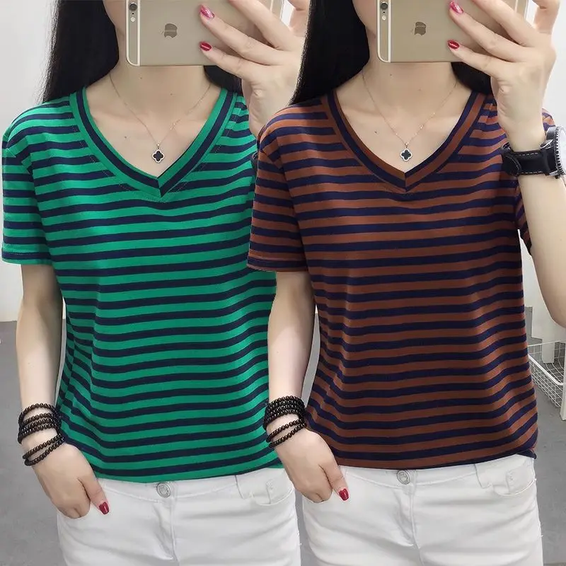 

Spring Summer 2026 New V-ne Stripe ort Sve T-irt Base irt High-end Ele Women's Top Brand Large Size