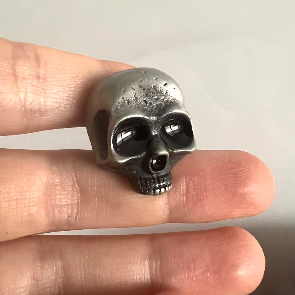 Halloween Schädel Abzeichen Vintage Geister Kopf Broschen Gruseliges Zubehör Pin Mini Modell Schwert Cosplay Requisiten Party Decor Sammlung Geschenk – Detail 11