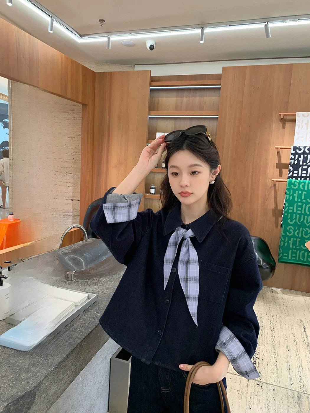 

Ibell Zhang Vintage Campus Sle Plaid Netie Long Velvet Cotton Flip Collar Denim Jaet Casual Loose Fit Women's Coat