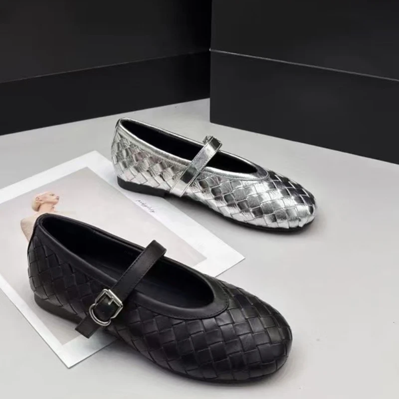 

2025 новые модные женские высококачественные легкие и удобные плетеные кожаные туфли на плоской подошве, тканые туфли на плоской подошве с круглым носком