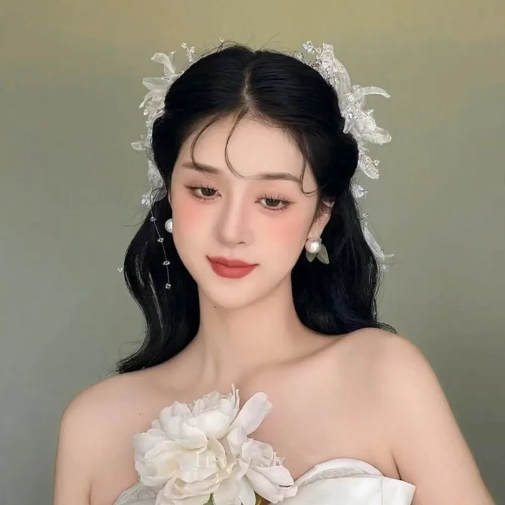 Shining Crystal Hairclips Elegant Luxury Bridal Hair Accessories Leaves Design Exquisite Decorative Clips Special Occasions