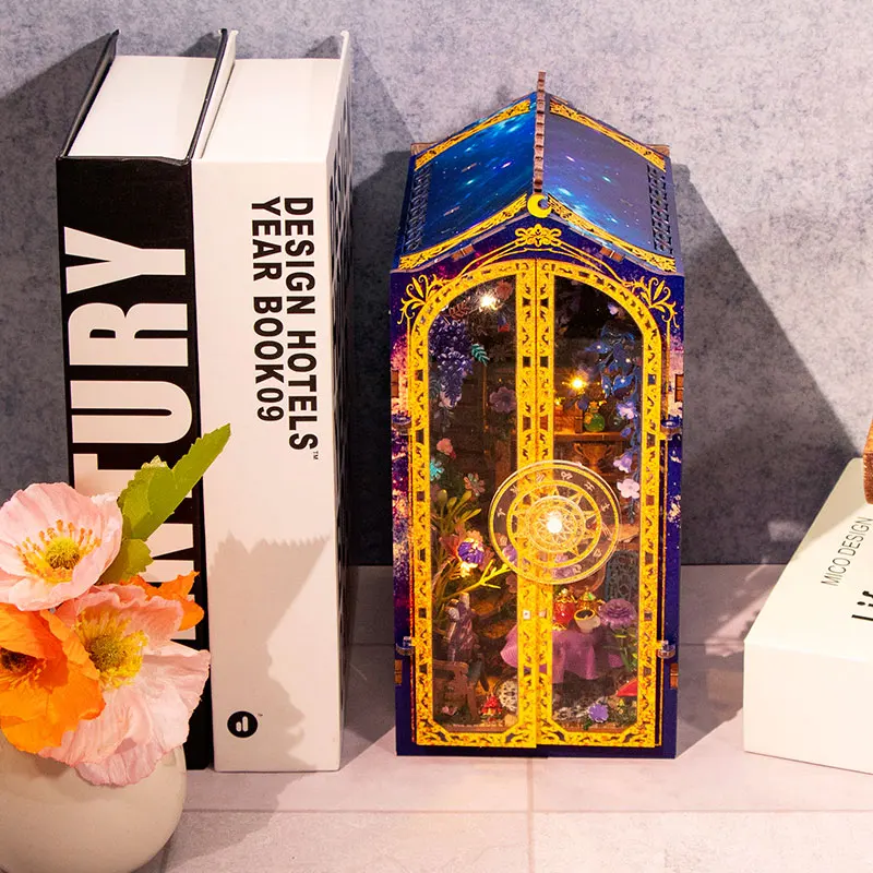 DIY Wooden Magic Garden Workshop Book Nook Shelf Insert Kits Miniature Model Kit With Light Bookend for Friends Birthday Gifts