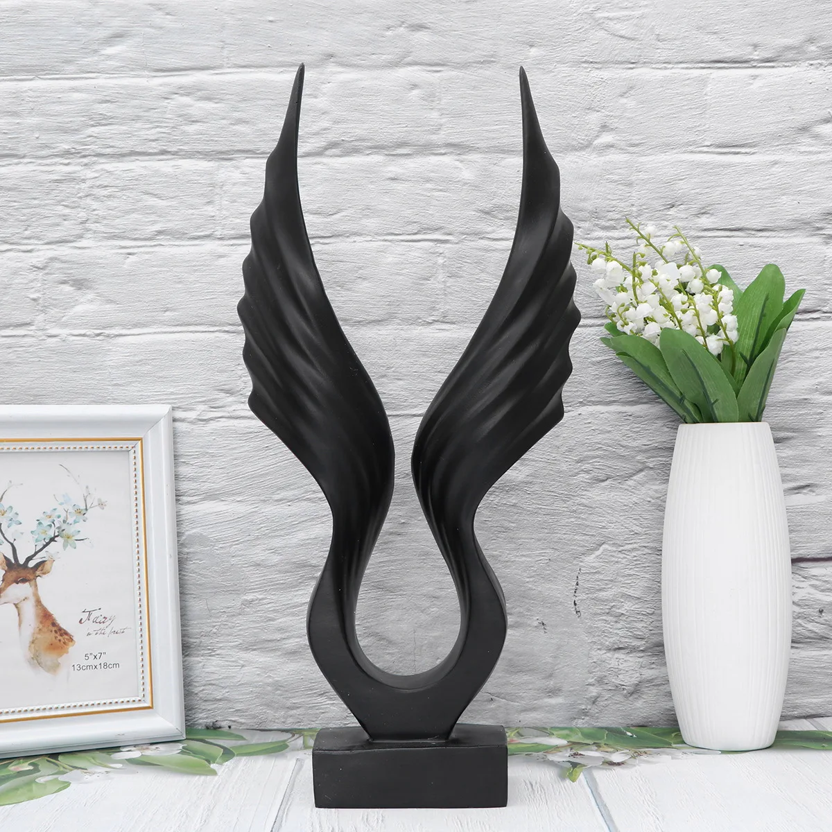 

1 шт. Декоративная статуэтка крыла ангела из смолы, черная, элегантное украшение для рабочего стола, домашнего офиса, настольный декор, подарок, статуэтка крыла ангела