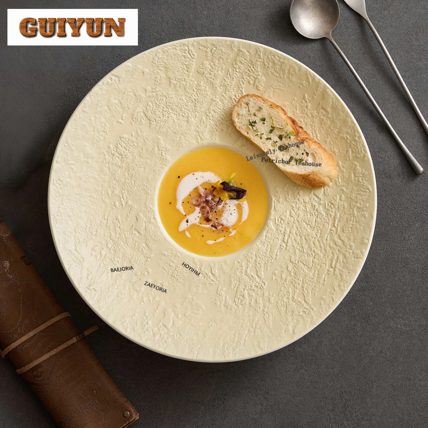 HOYIHM Carved Texture Beige Hat-shaped Serving Plate Soup Plate Plates For Food Dish Fish Hot Pot Tray Cuisine Serveware