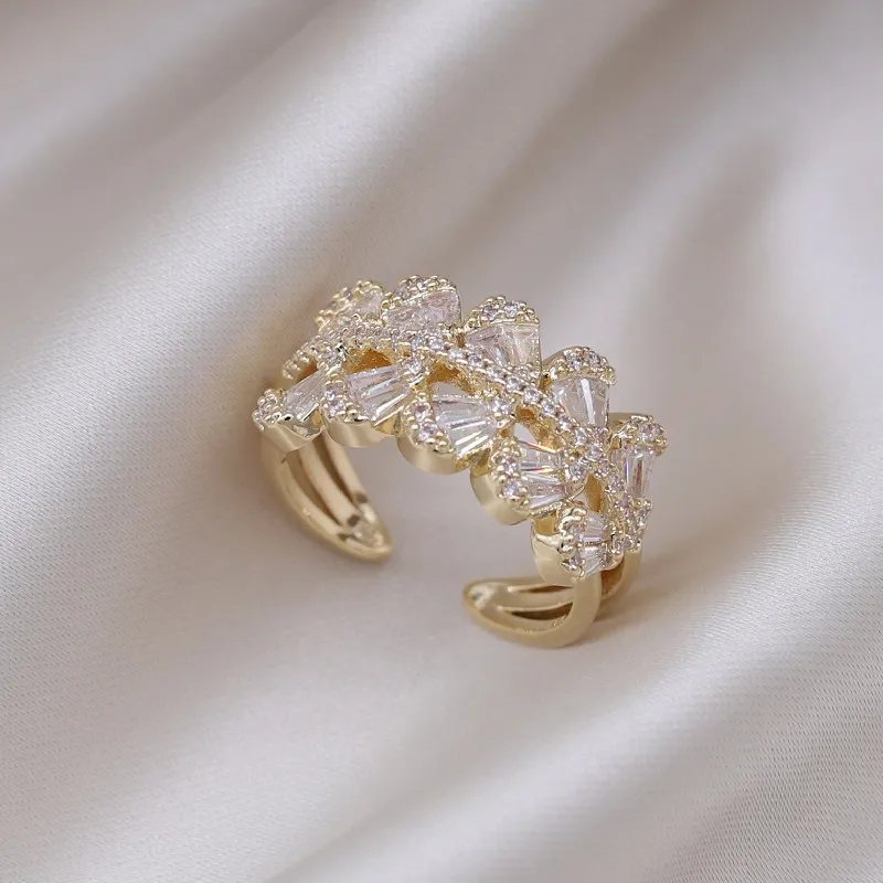 Real Gold Plating Korea New Design Fashion Jewelry Luxury Zircon Geometric Water Drop Rings Elegant Women Wedding Party rings