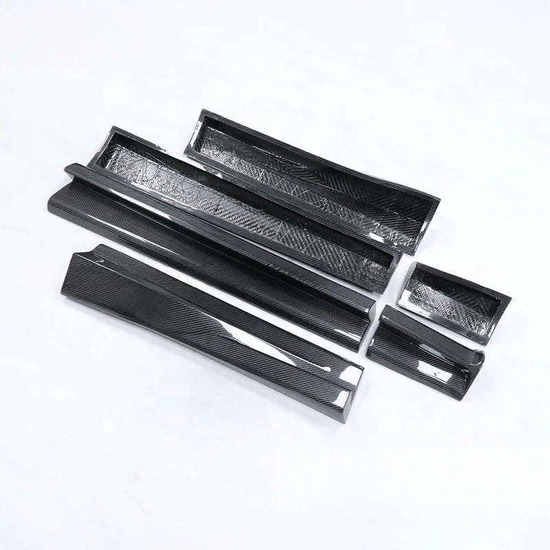 

Premium Dry Carbon Fiber Aerodynamic Side Skirt Exterior Trim For DBX