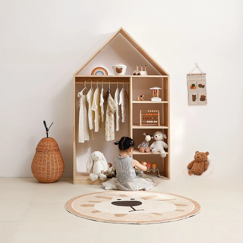 Houten kindergarderobe Slaapkamer Eenvoudige combinatiesluis Huishoudelijk massief houten babyopbergkast Kinderkast