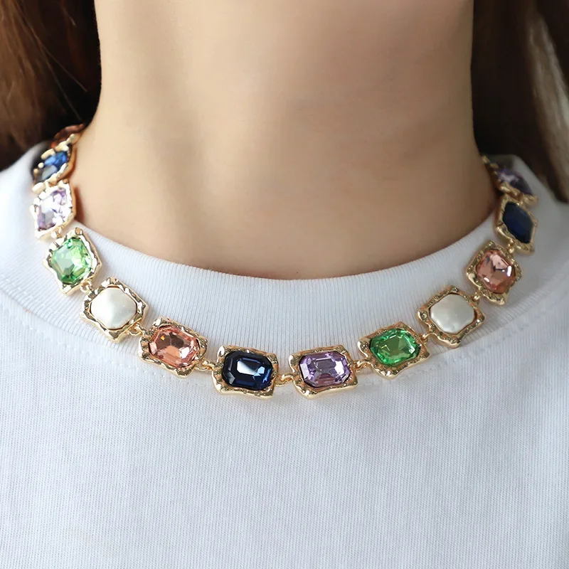 Design new alloy glass color diamond necklace women, European and American fashion temperament accessories