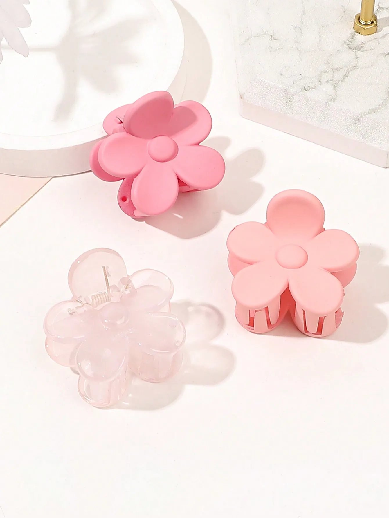 3Pcs Pink Cute Daisy Flower Small Hair Claw Clip,Strong Hold Clip Barrettes,Hair Clamp,Hair Accessories For Women Girls Gift