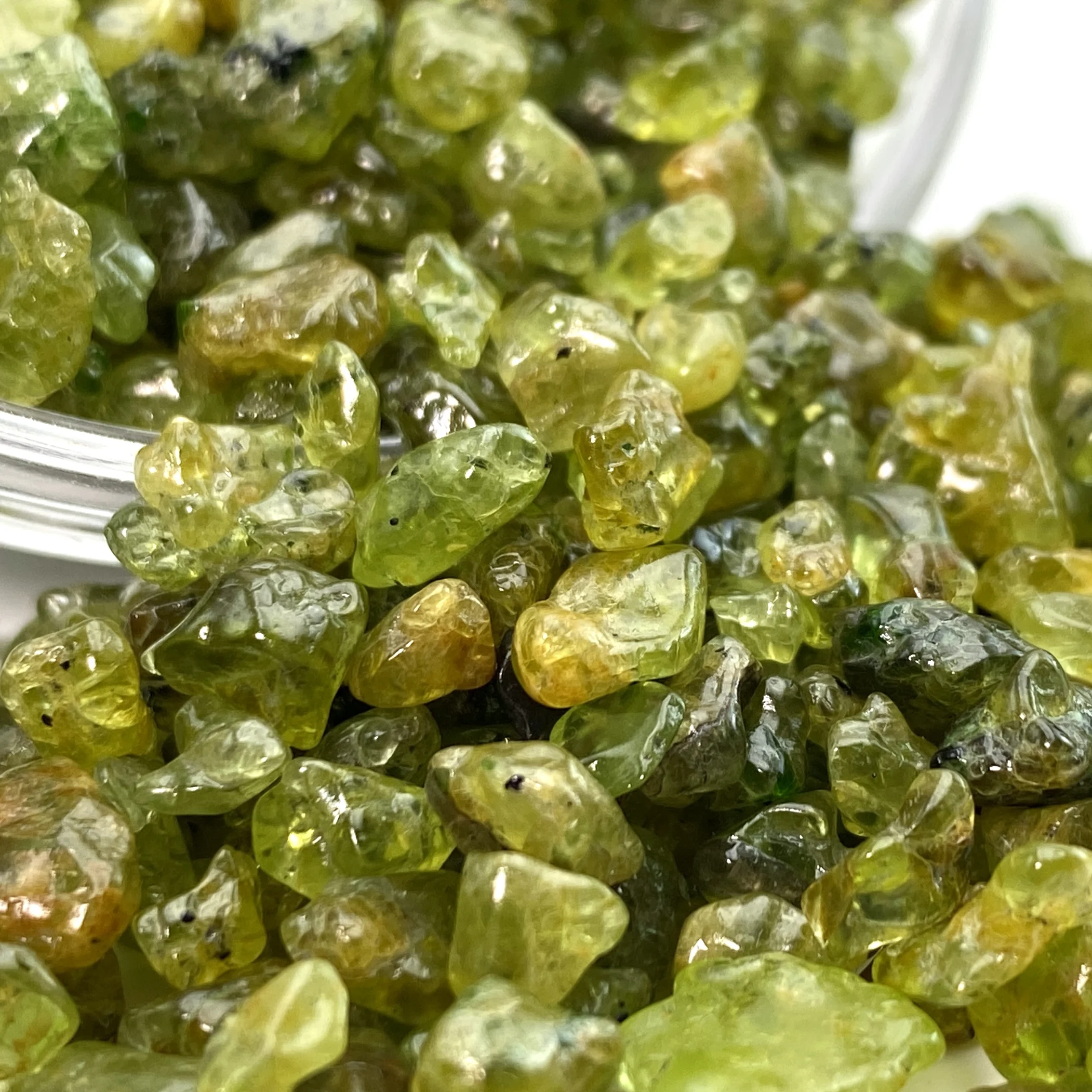 50g/100g 1-5mm Peridot Chips S - огляд і ціна Aquarium Fish Store