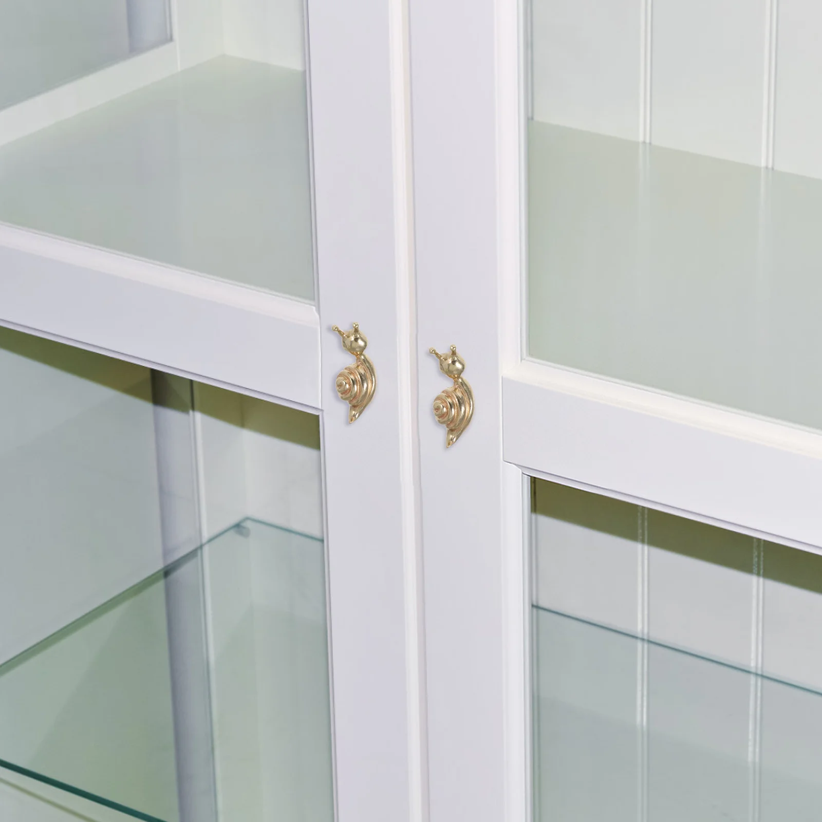 

2Pcs Brass Snail Cabinet Door Handles Vintage Decorative Drawer Knobs for Kitchen Wardrobe Furniture Hardware Brass Pulls