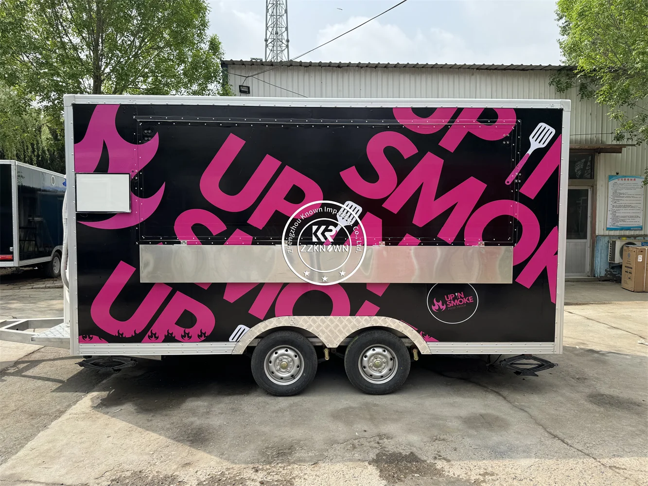 รถพ่วงบรรทุกอาหารแฮมเบอร์เกอร์มาตรฐานแบบอเมริกันฮอตดอกเคลื่อนที่ตู้ขายอาหารสัมปทานเตาแก๊สปิคนิคกำหนดขนาดได้เอง