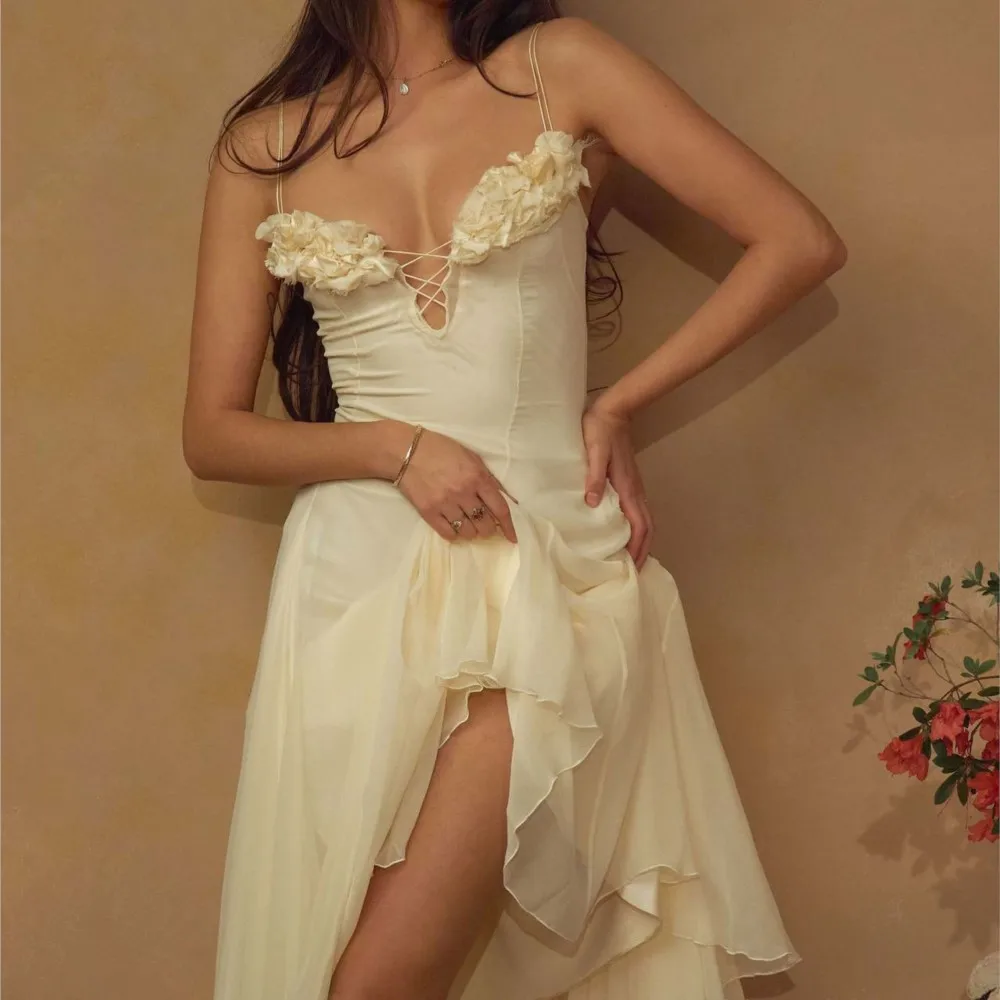 Elegant Backless Dr…