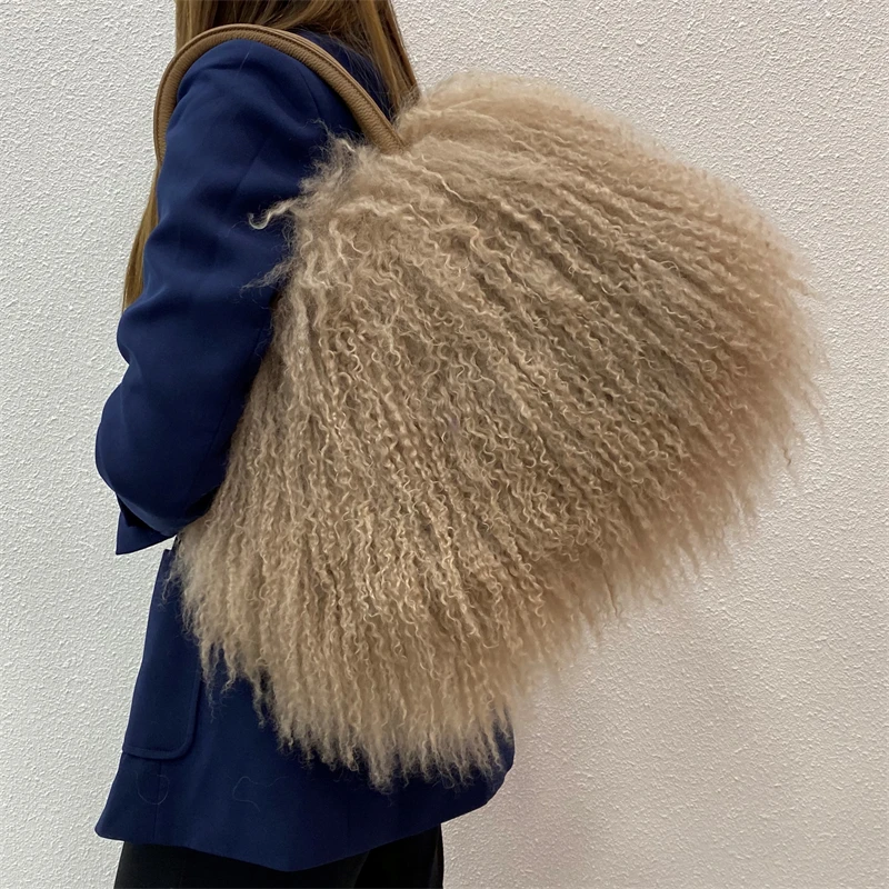 Factory Wholesale New Fashion Design Luxury Real Mongolian Lamb Fur Bag Sheep Fur Shoulder Bag