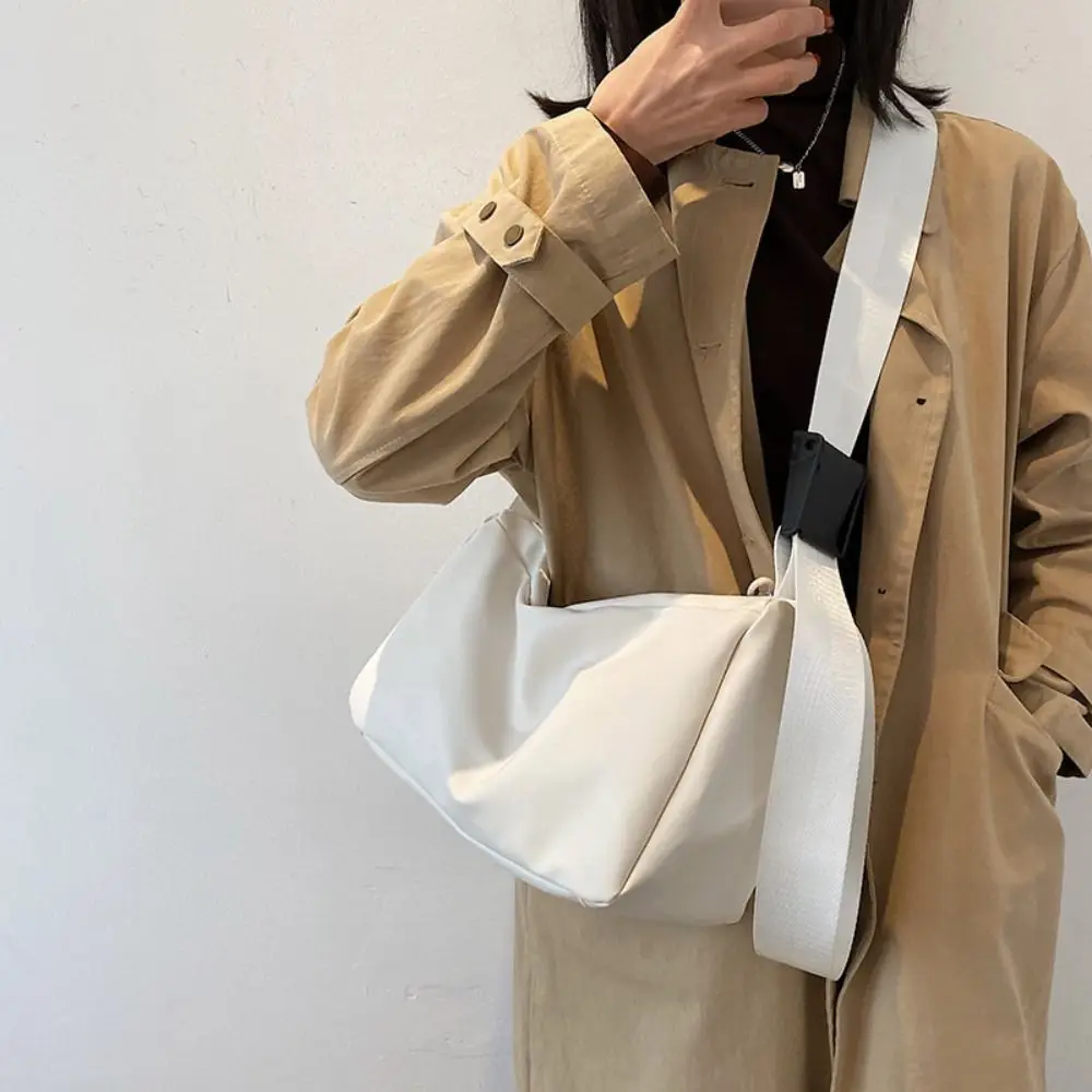 حقيبة كتف هاراجوكو البولي يوريثان الأنيقة ذات سعة كبيرة بلون سادة حقيبة تدريب اللياقة البدنية ناعمة مقاومة للماء حقيبة كروس رياضية للصالة الرياضية #3