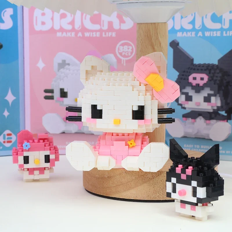 Disney Kuromi LinaBell Hello Kitty Building Blocks Princess Cartoon Figrues Bricks Children\'s Assembly Toys Model Halloween Gift