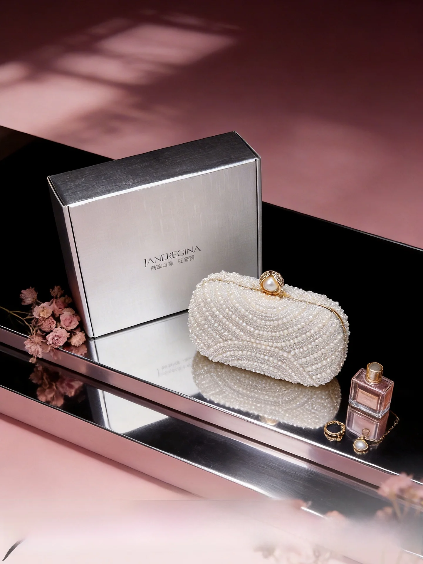 Elegant Pearl Embedded Diamond Dinner Bag High-End Customized  Handbag Stylish Clutch Bag for Young Women