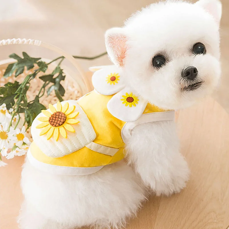 2023 Spring/Summer Slim Dog Clothing Pet Vest Breathable Cat Clothing Sunflower Fresh Pet Clothing Pet Clothing