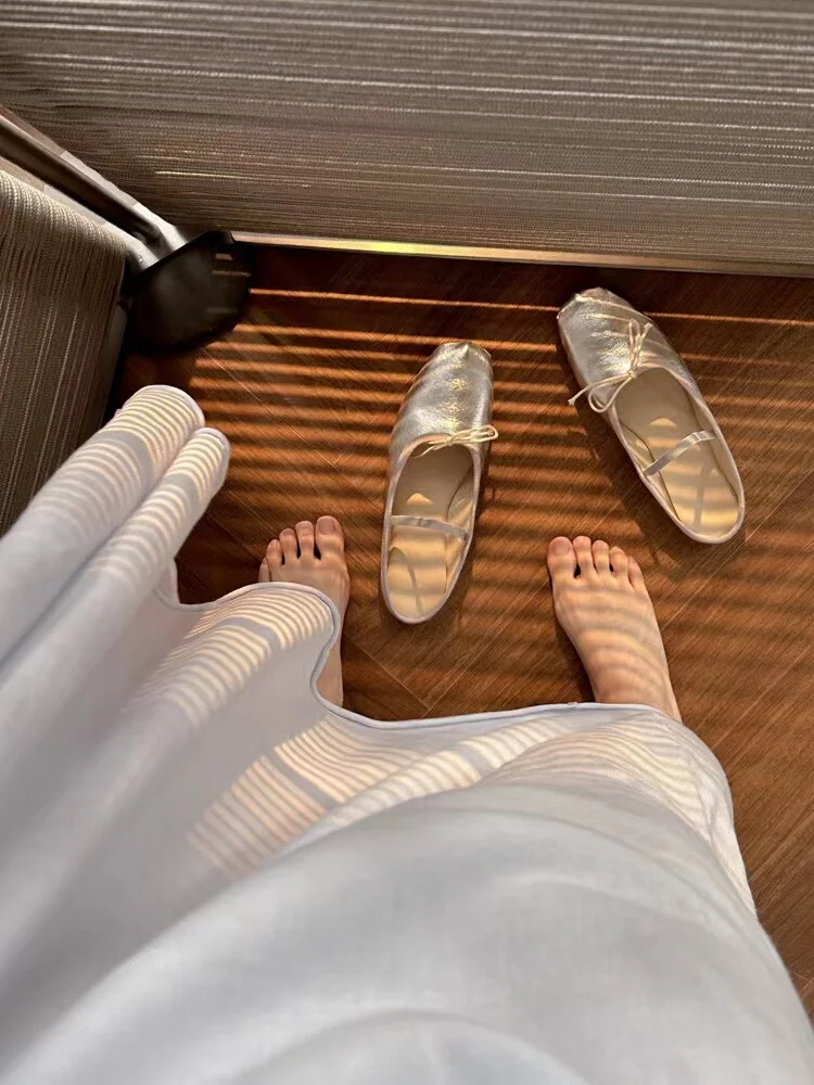 es-zapatillas-plateadas-con-diseno-de-escamas-de-pescado-zapatos-de-ballet-miu-zapatos-de-casa-zuecos-3-en-zapat