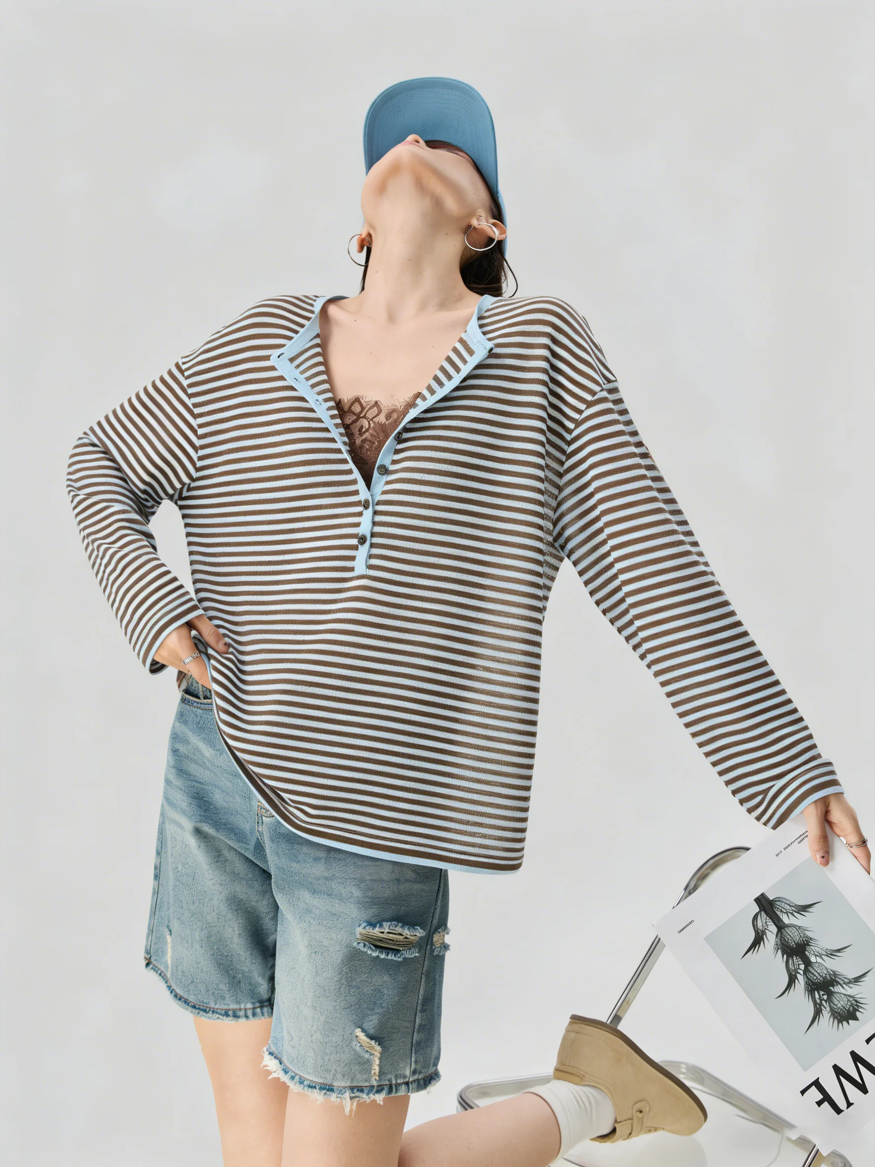 

Женская футболка Henry Collar Stripe с тонким полосатым узором, простая, с длинным или коротким рукавом, новинка 2026 года, уникальный красивый топ для повседневной носки