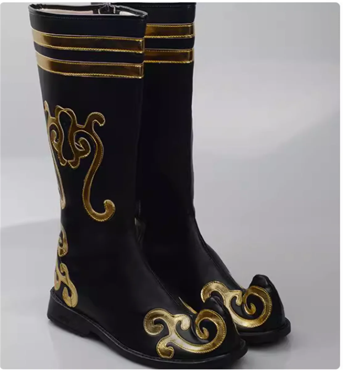 

Tibetan performance leather boots