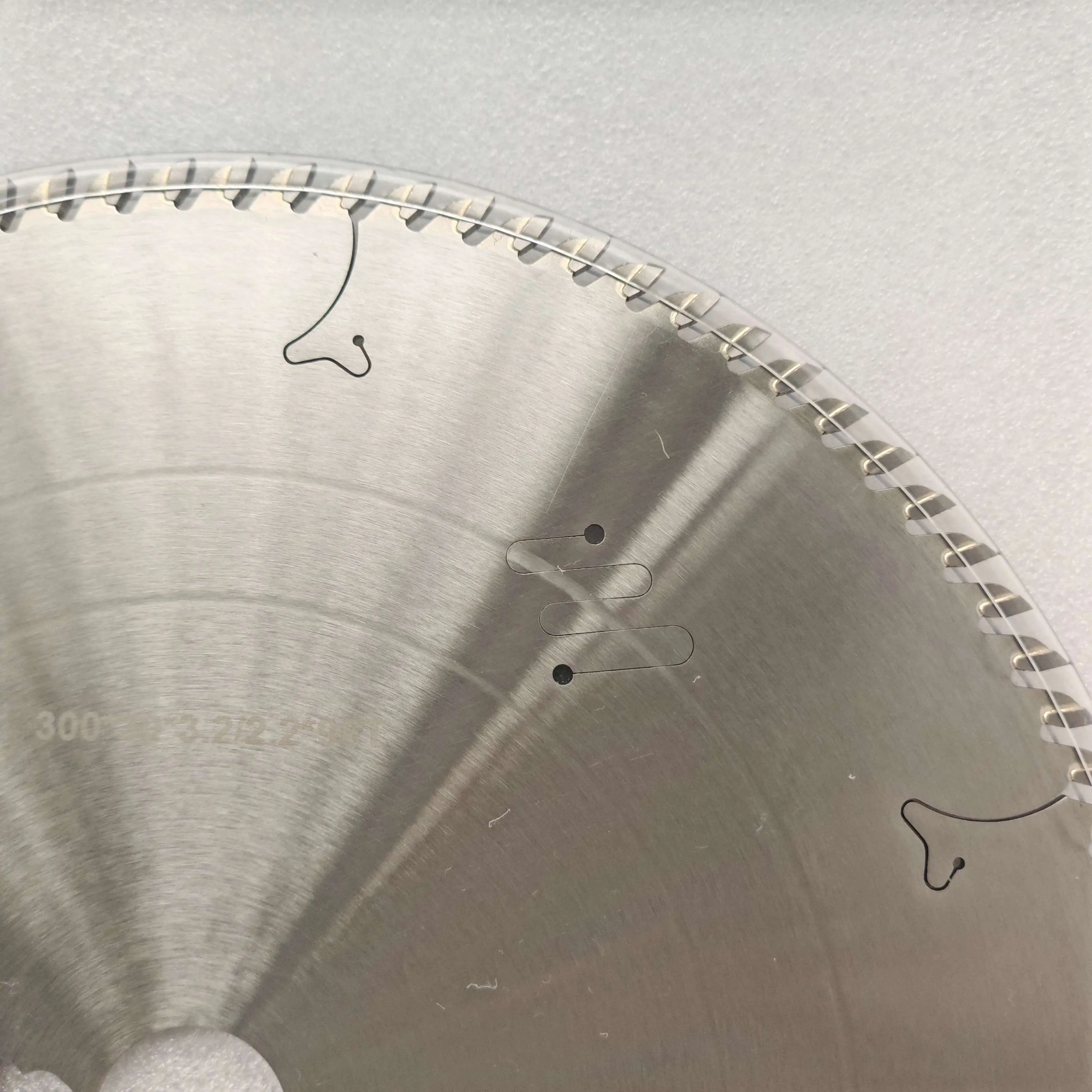 300mm 96T TCT Saw Blade for Solid Wood Cutting, Carbide Tipped Woodworking Saw Disc for Hardwood Softwood Table Saw