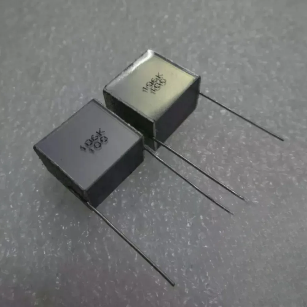 

Fara 10uf 100V 106 Brand New 15mm Layered Film Capacitor C252A106K60C000