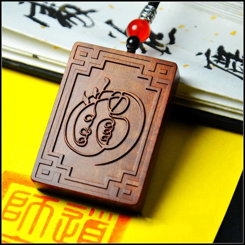 

Lightning strike jujube Golden light Mantra , Exquisite Taoist Pendant