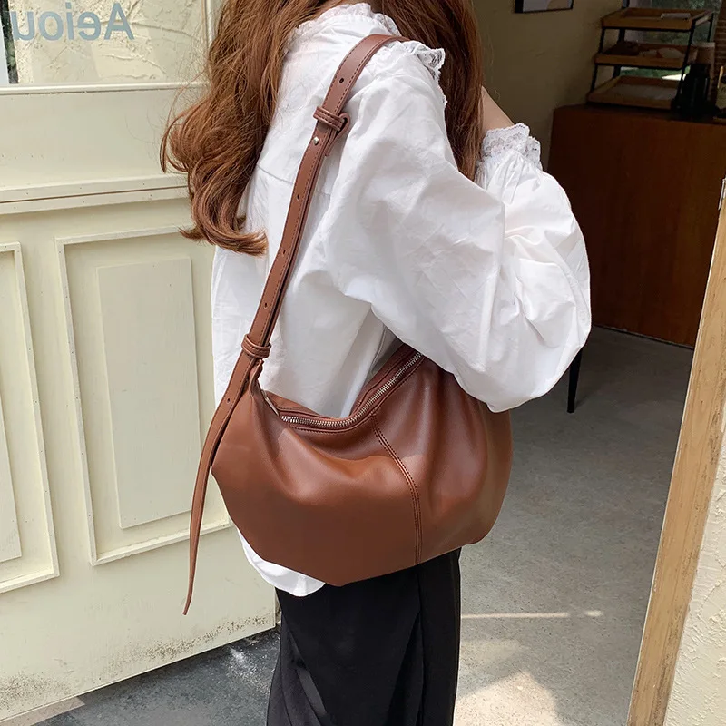 CGCBAG Lage Capacity Messenger Bag For Women 2023 Simple Designer Luxury Tote Bag High Quality Soft Leather Female Shoulder Bag