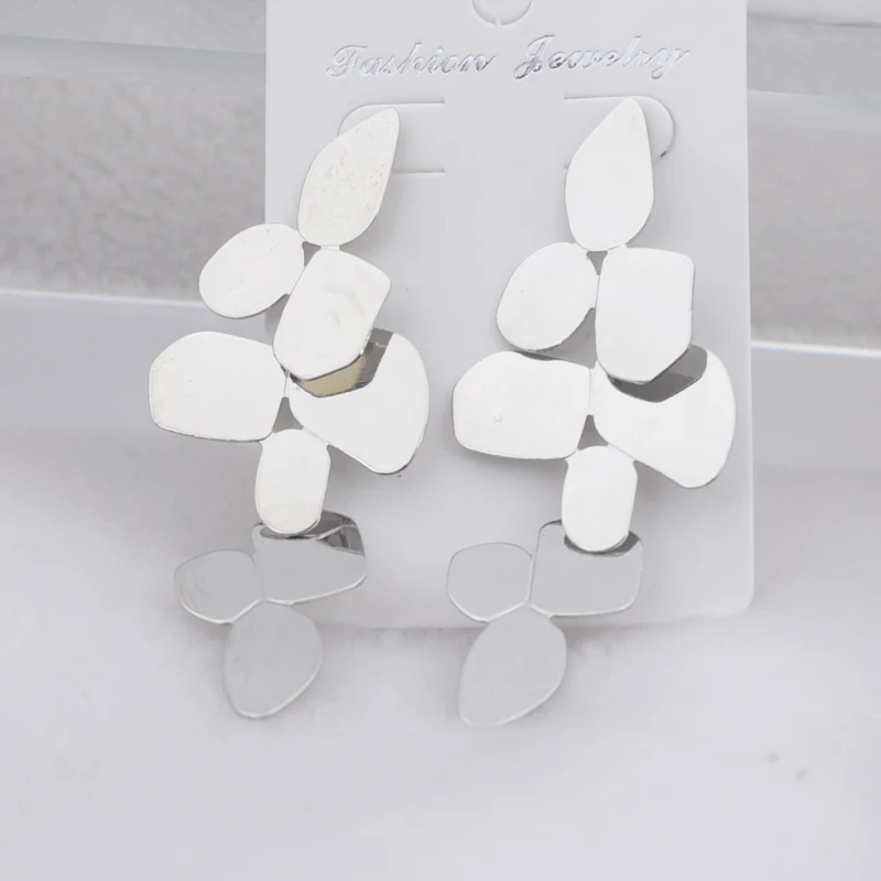 Long Exaggerated Hanging Earrings for Women Multi-layers Irregular Metal Piece Pendants Drop Earrings pendientes mujer 2024