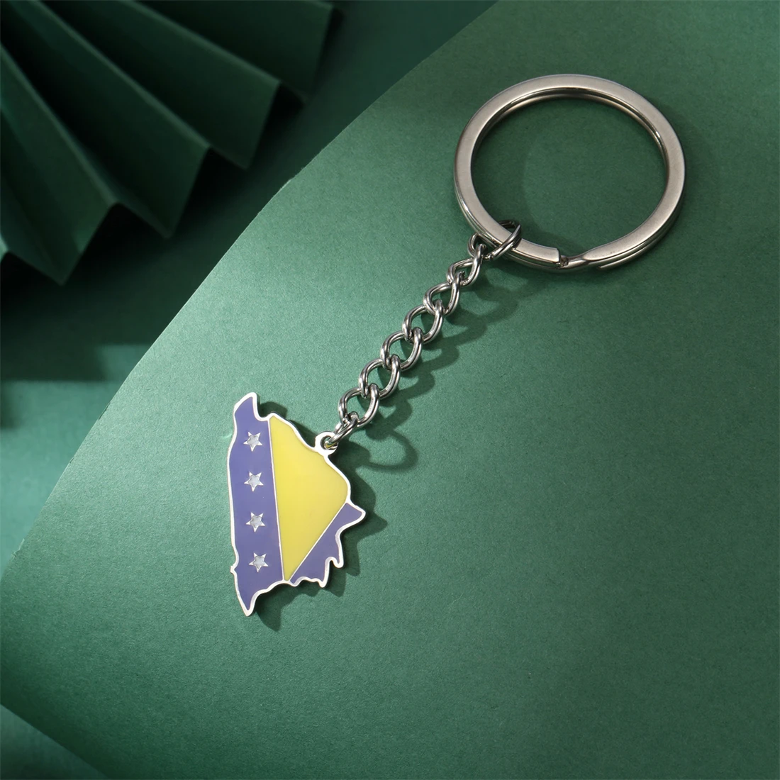 EUEAVAN البوسنة والهرسك خريطة المفاتيح الفولاذ المقاوم للصدأ العلم الكلاسيكي سيارة كيرينغ النساء الرجال حقيبة حُليات مجوهرات الحفلات هدية