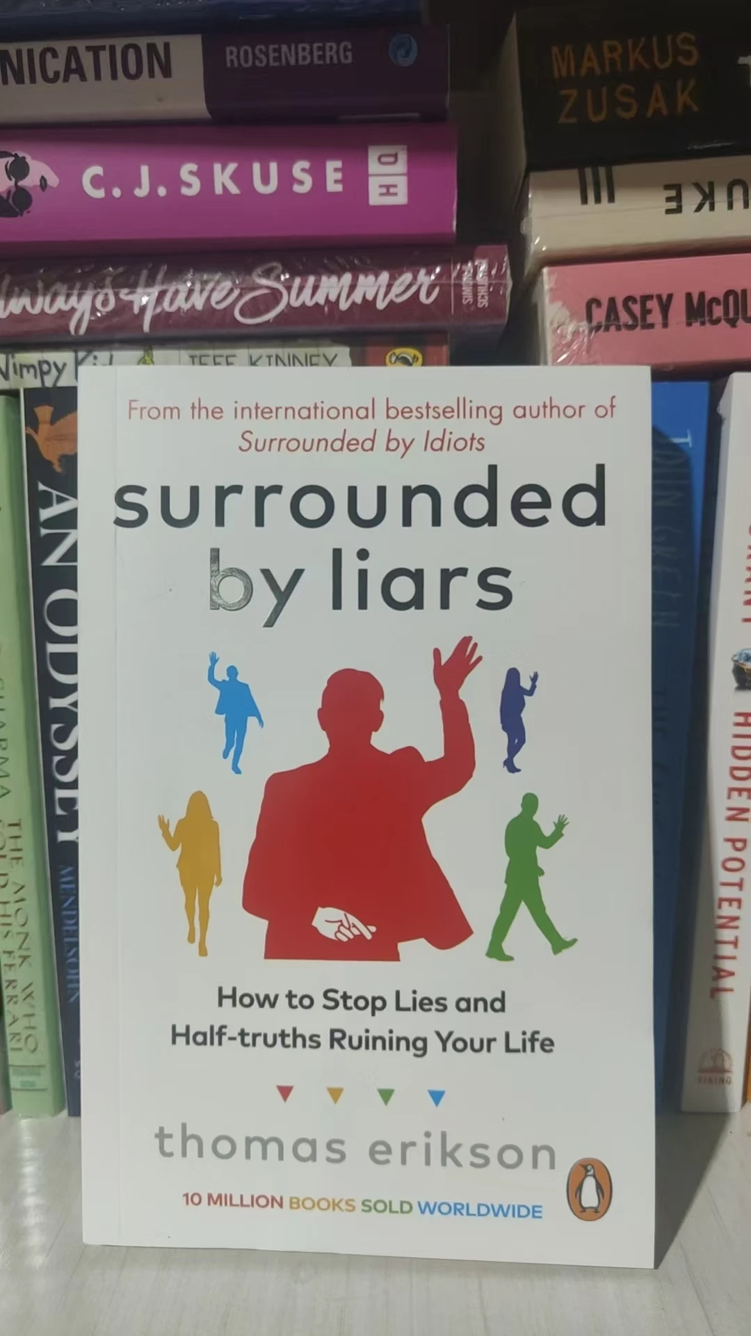 Surrounded By Liars：How To Stop Lies AndHalf-truths Ruining Your Life Paperback Book in English