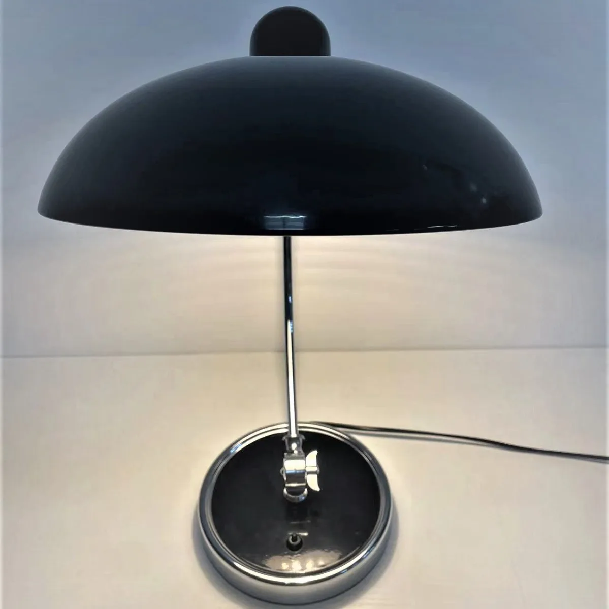 Residential Chrome Table Light For Bedside Reading Room Retro Nordic Lamps Home Decor Luxury Lamp Desk Table Lamps Gift