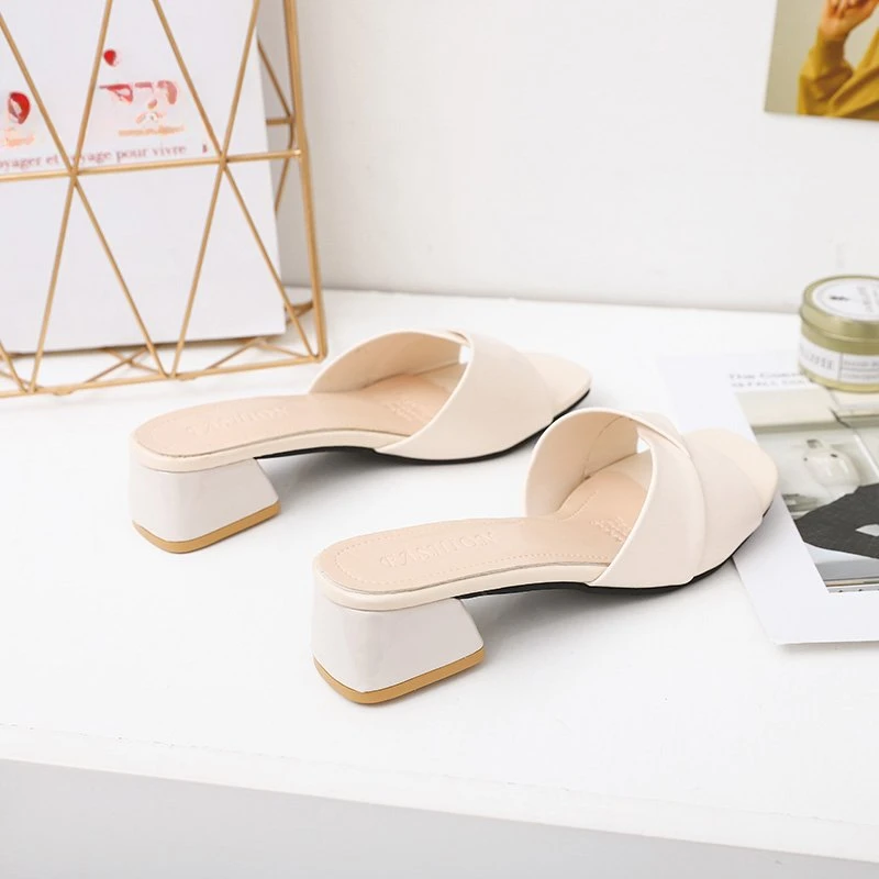 2024 Summer New Fashion Open Toe Solid Color Simple Leather Surface Candy Color Large Slippers Square Heel Shoes Women