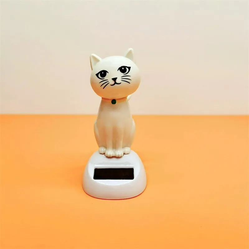 New Solar Powered swing doll Toy Cute Cartoon Cat Shaking Head Doll Auto Interior Dashboard Decor Car Ornament Doll Accessories